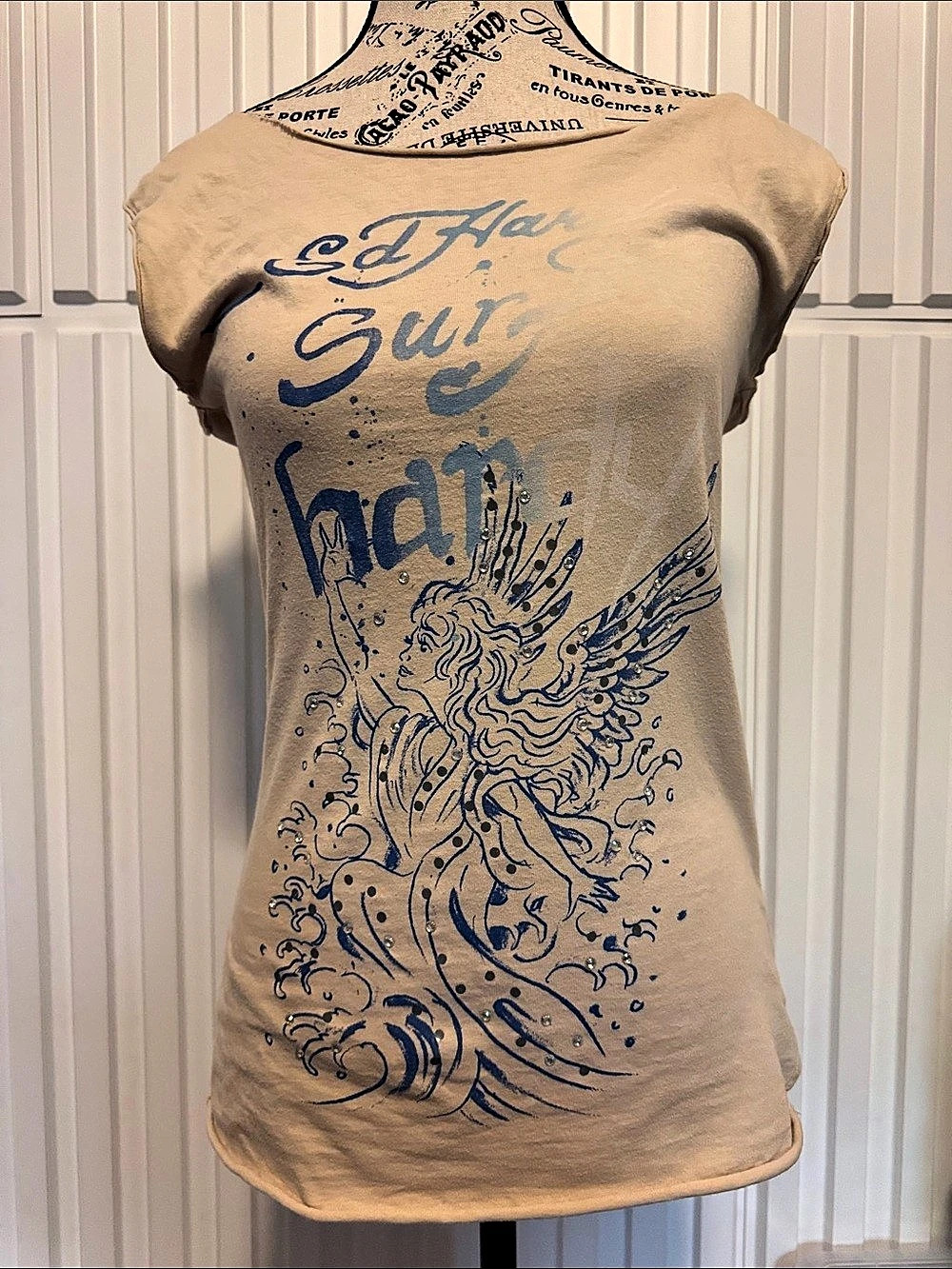Vintage Ed Hardy Distressed Graphic Tee in Beige & Blue